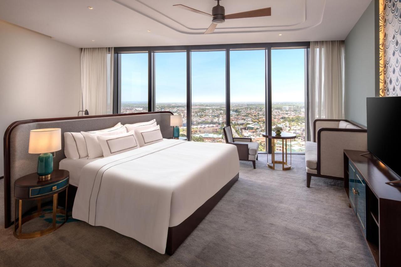 Melia Vinpearl Hue Hotel Екстериор снимка