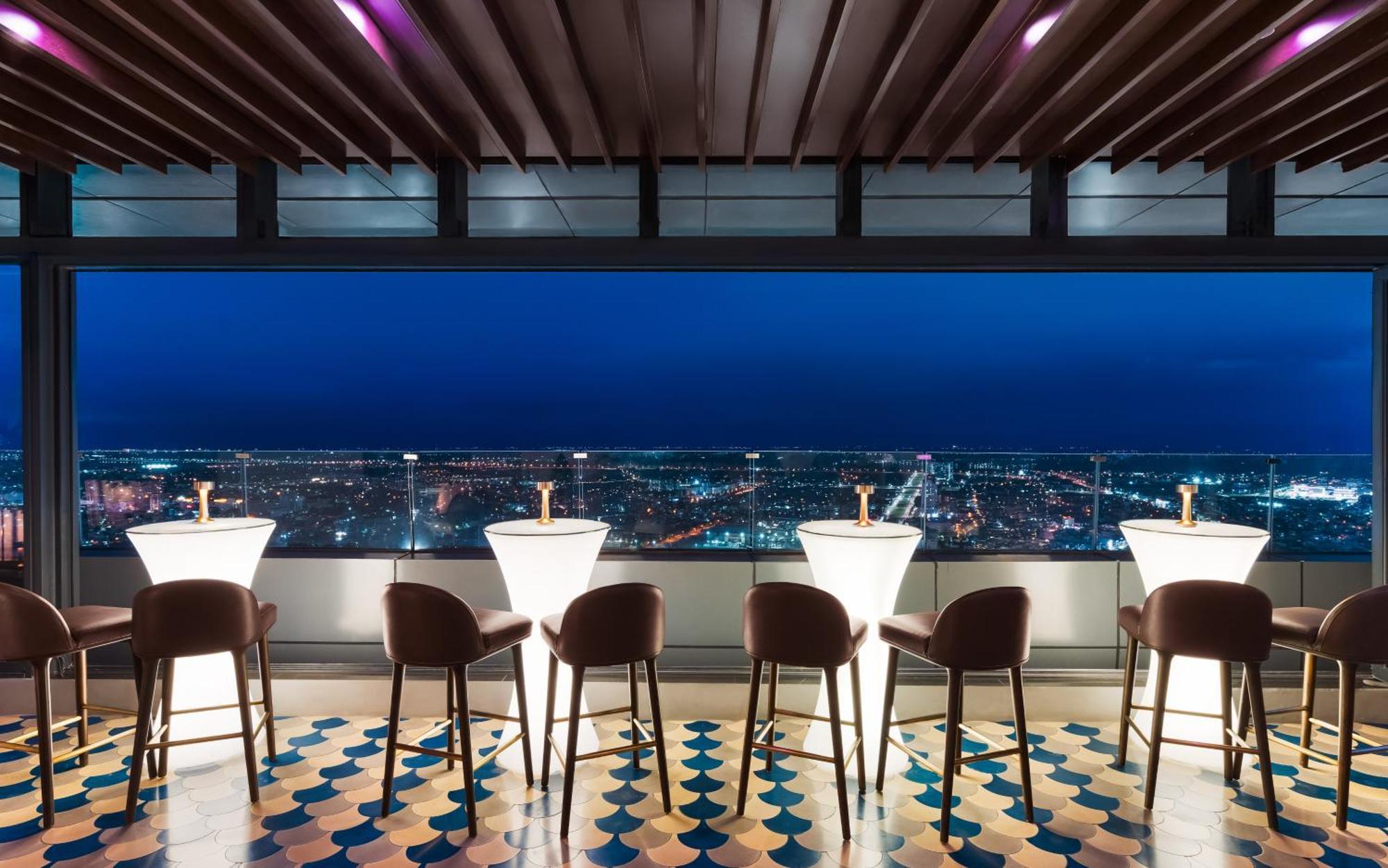 Melia Vinpearl Hue Hotel Екстериор снимка Sky Bar